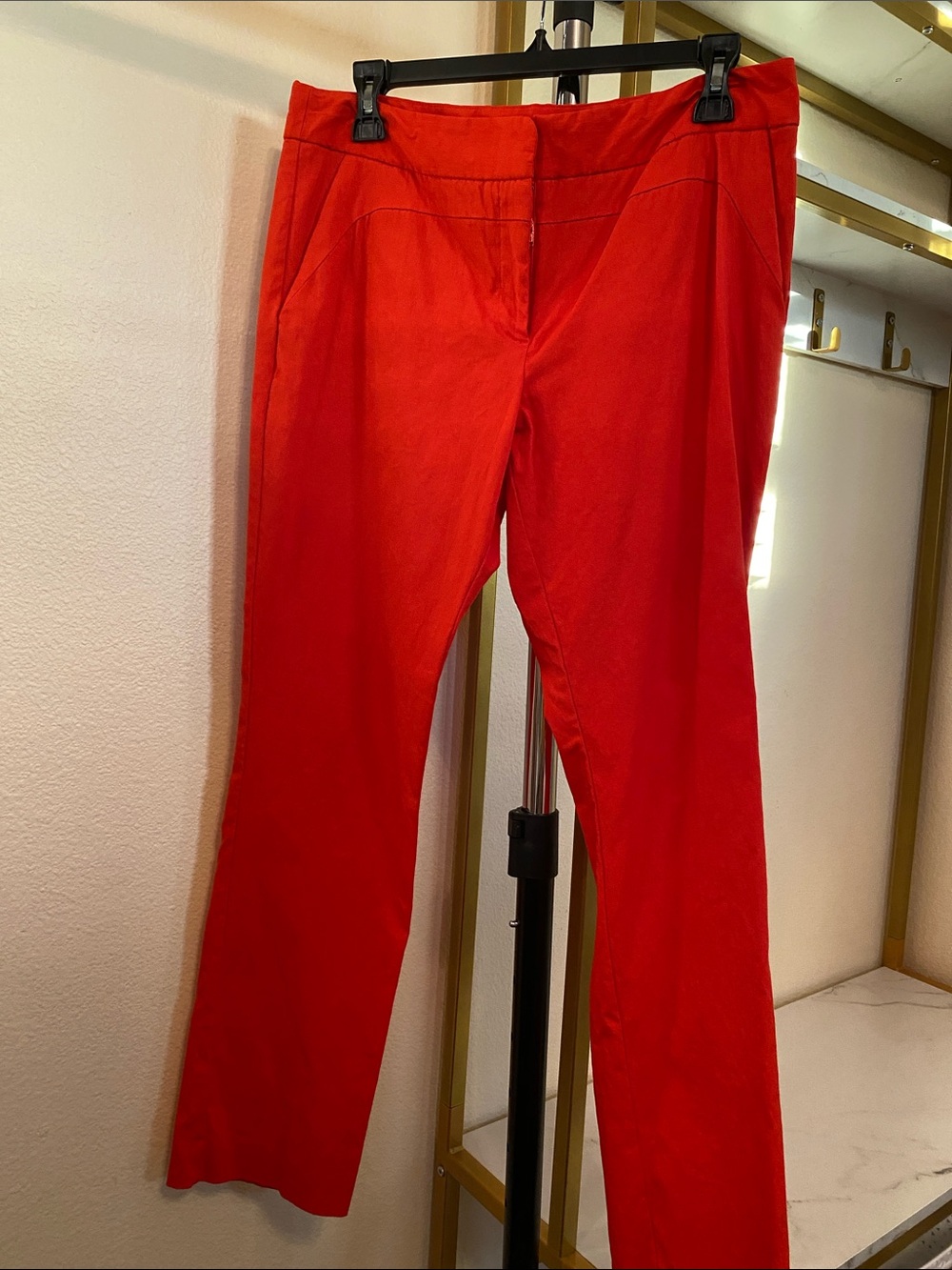 🟠🎃Women’s Worthington Size 8 Bright Orange Capris 🎃🟠